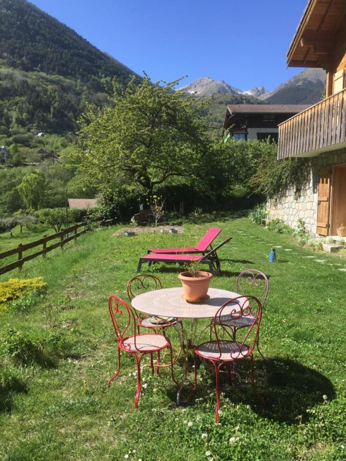 Rez De Jardin De Chalet Bois , Calme Et Verdure ! Saint-Martin-Vésubie Exterior foto